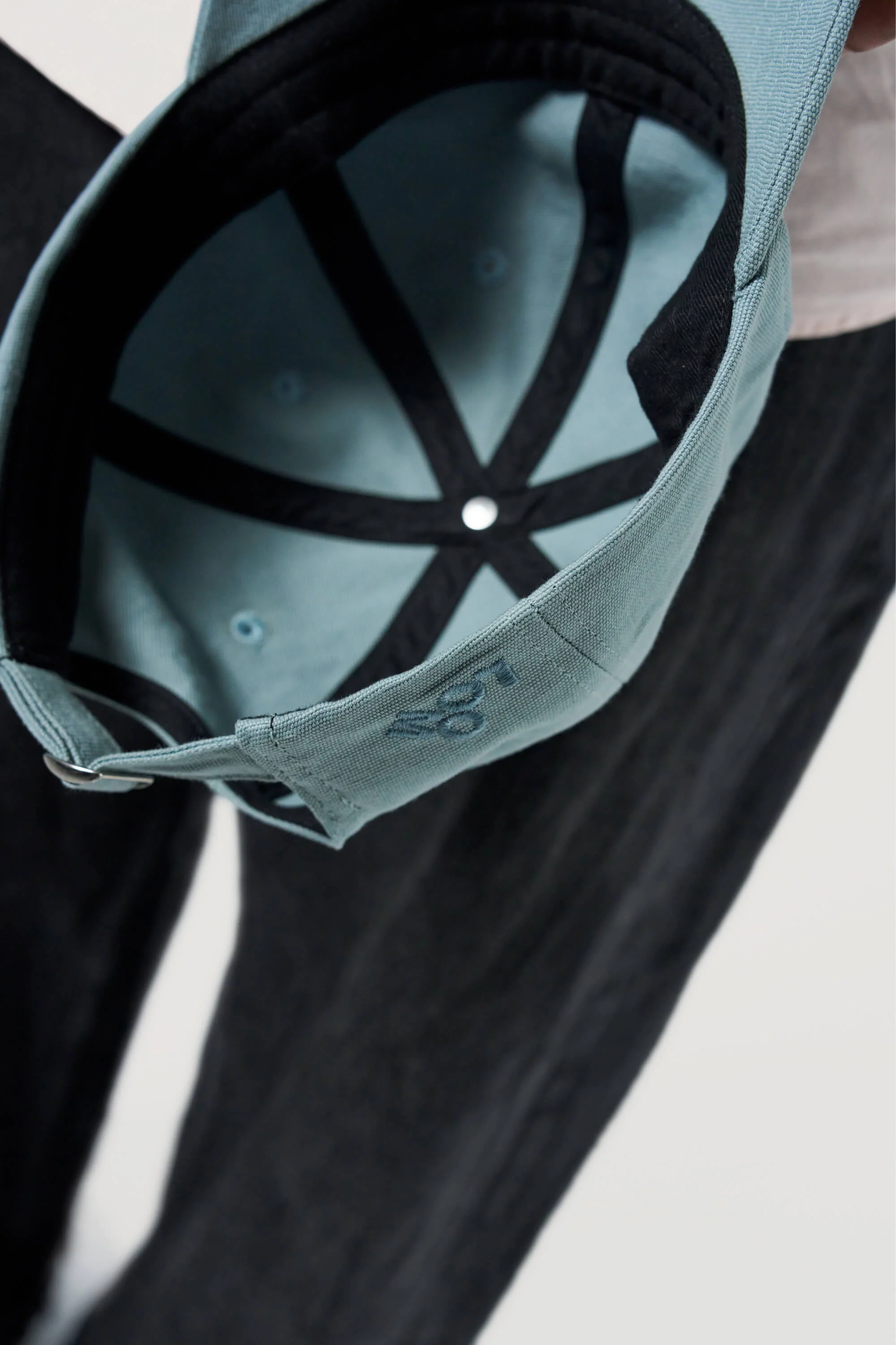 La casquette - Image 4