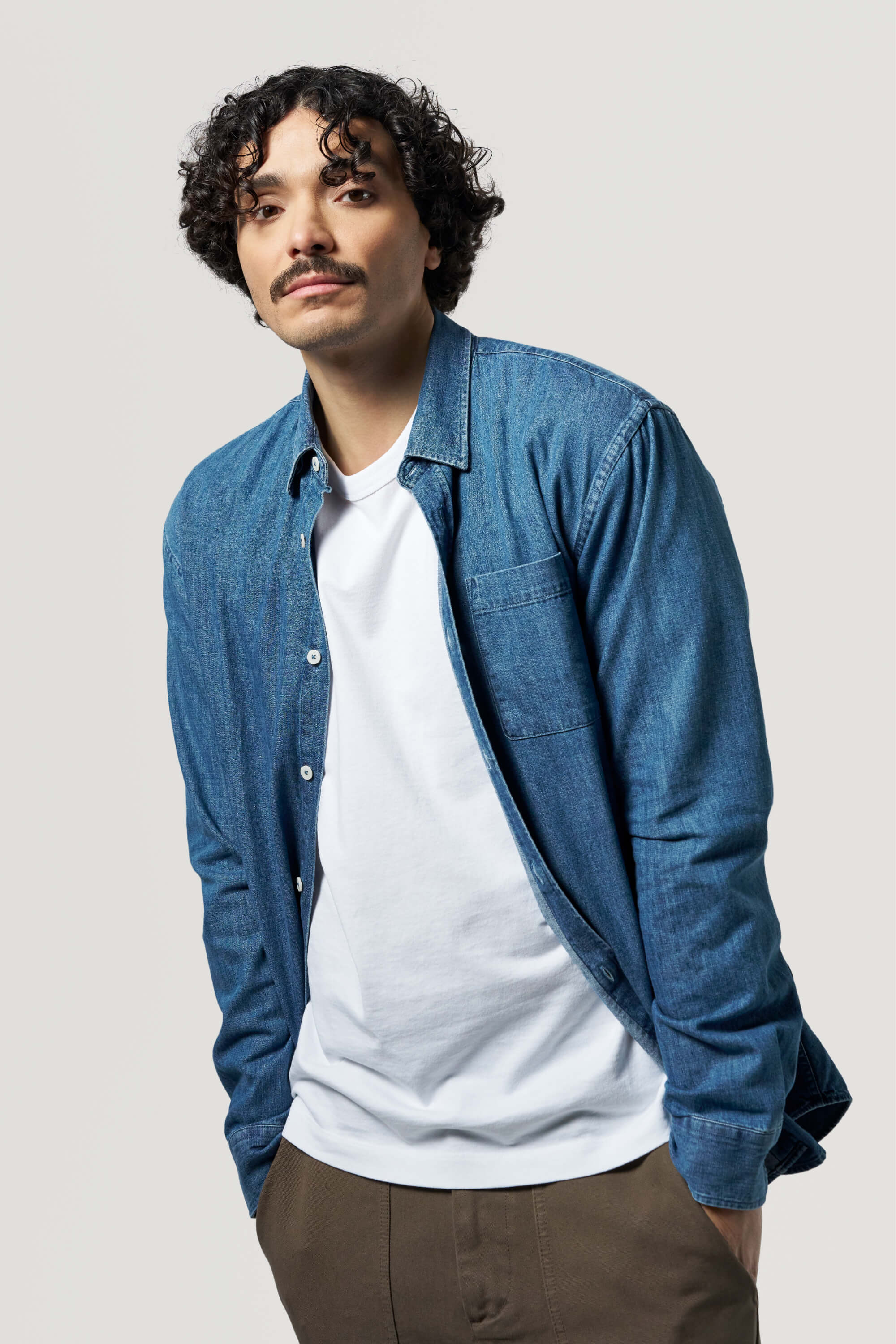 La chemise en jean - Image 16
