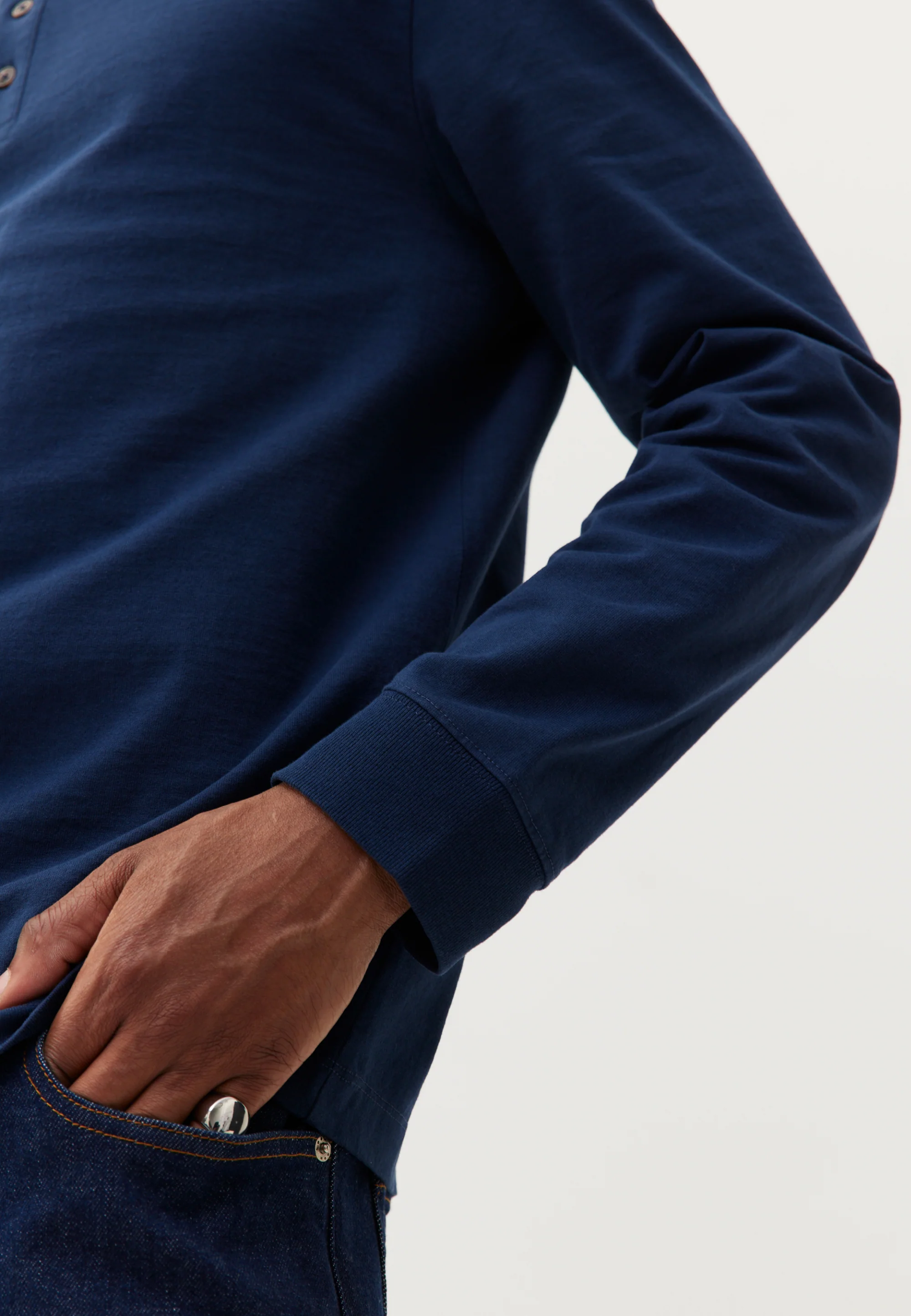 Le Henley - Image 8