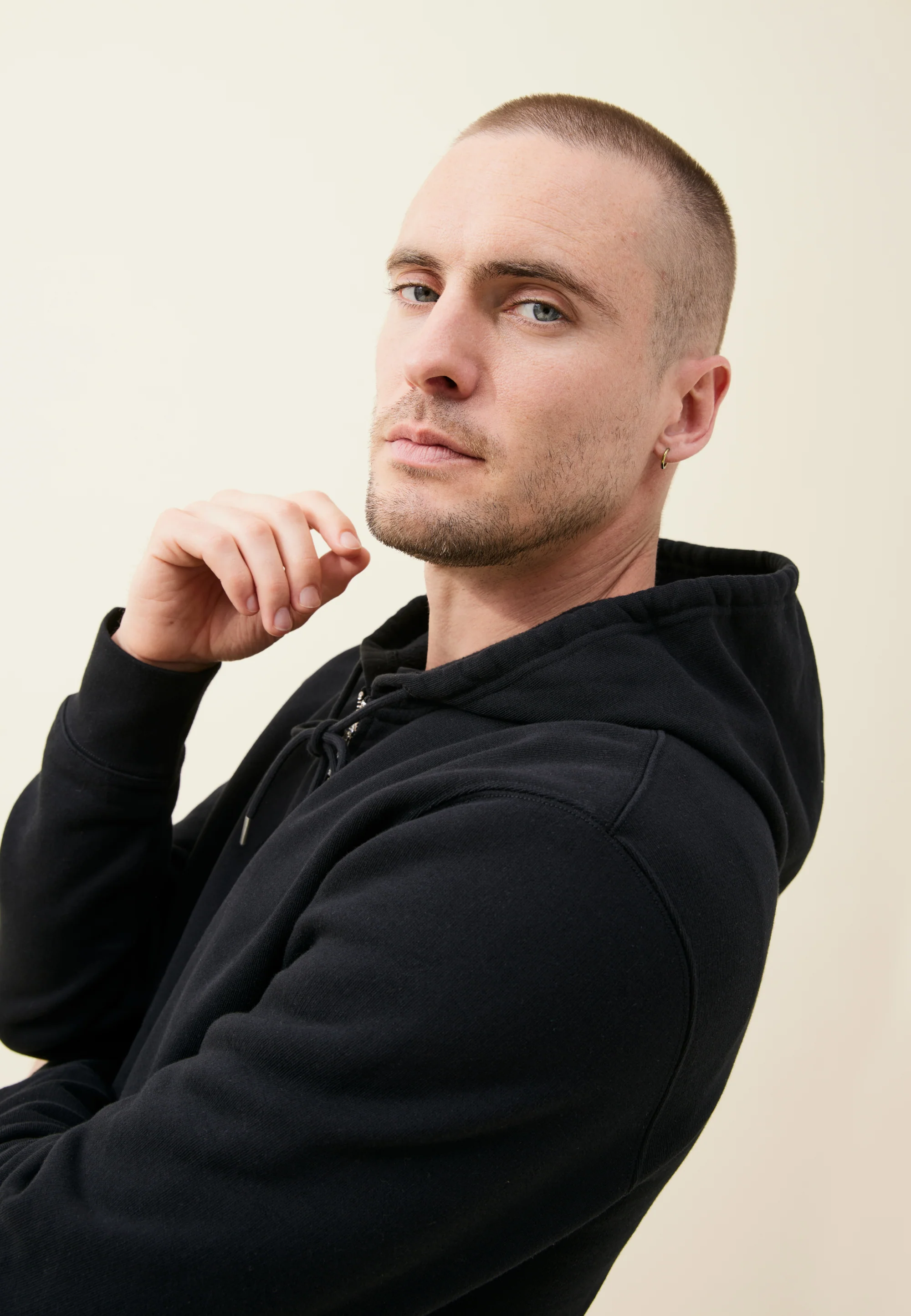 Le hoodie - Image 3