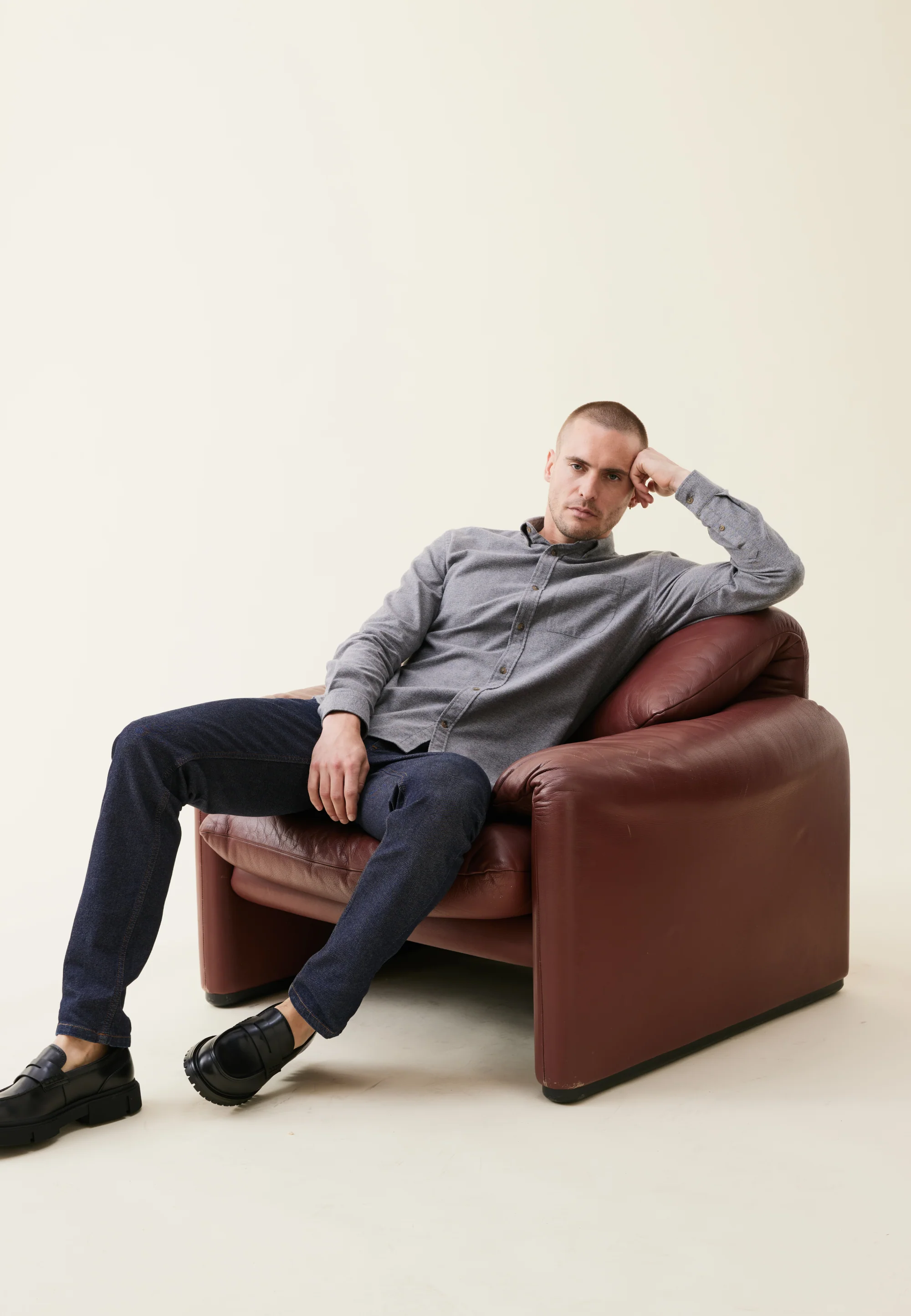 Le jean semi-slim - Image 3